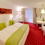 Ludwig Sports Hotel